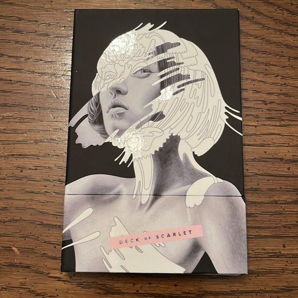 Deck of Scarlet make up palette, NWOT - Picture 5 of 9